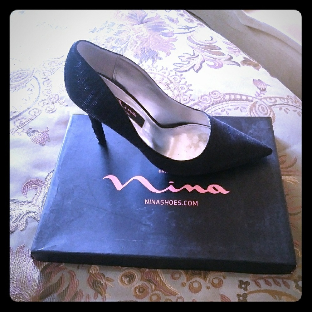 Ninha Black Manha Shoes